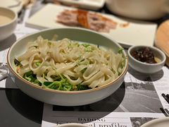 炸酱面-小大董·烤鸭(观景餐厅·南京西路店)