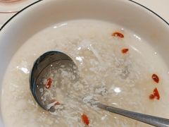 -沪华海鲜大酒楼(南汇店)