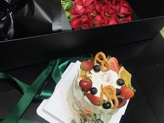 -山与蓝·轻糖鲜果蛋糕(勒泰店)