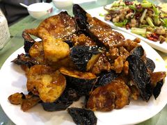 焦糖茄子牛肉粒-桃子餐厅·天津菜(红星路直营店)