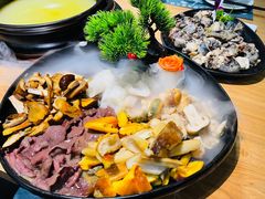 -一朵菌·野生菌探索家火锅(南亚店)