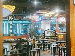 大堂-河坝烧烤串城(金达莱店)