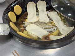 -屯老二农家铁锅炖·行业领军者(梅江店)