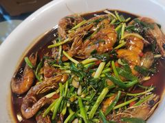 油爆基围虾-茶叁酒肆·楚味江湖(菱角湖店)