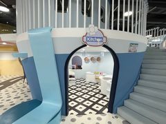 -蓝鲸奇亲子游泳俱乐部