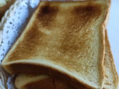 烤切片白面包-小白桦西餐厅