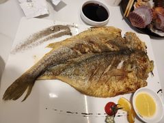 -赶海部落海鲜城(海阳路店)