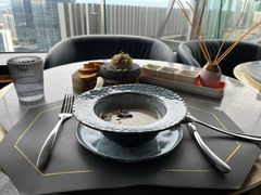 -Hi City·城市之巅