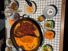鸳鸯锅-董眼镜火锅(洪崖洞总店)