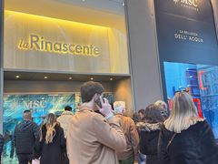 -文艺复兴百货(米兰大教堂广场店)