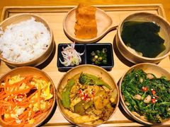 -一两饭川味素食餐厅
