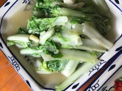 -临江餐馆二楼美食部落