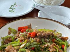 -湖南人家湘菜馆(镇江路店)