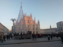 -文艺复兴百货(米兰大教堂广场店)