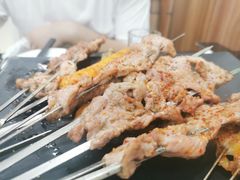 -百盛·牟平烧烤·养马岛海鲜(宁海大街店)