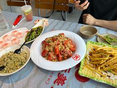 -肥肥虾庄·金牌油焖大虾(杨园滨江时代walk店)