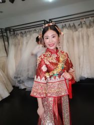 -雪莉美妆婚纱馆