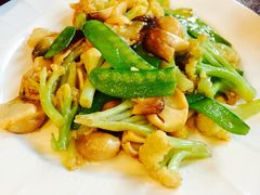 小炒有机菜花-Local泰莲庭(虹鳟鱼店)