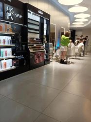 -PE SALON