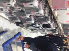 -优衣库(上海金桥国际商业广场店)