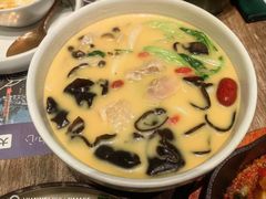 -云海肴云南菜(浦江欢乐颂店)