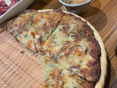 海鲜煎饼-炼火烤肉店