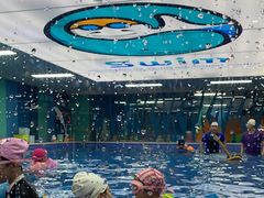 -Swim斯卫姆国际儿童游泳中心(红博中央公园店)