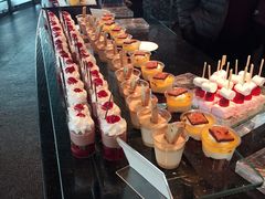 -澳门旅游塔360°旋转餐厅(南湾湖广场店)