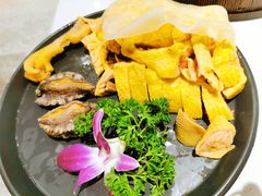 谷物农养鸡-八珍玉食鸡煲·打边炉(印象城店)