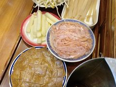 -沸炉重庆老火锅(军事博物馆店)