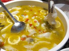 柠檬酸菜鲈鱼-万重锦·人文川菜馆(骡马市店)