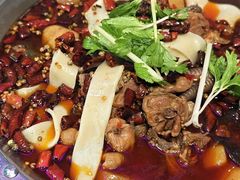 -晓彭肥肠鸡·泡椒鸡火锅(水木天地店)