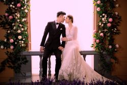 -雪中彩影婚纱摄影·微光艺术中心