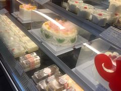 -红宝石·鲜奶小方·海派西点房(南丹店)