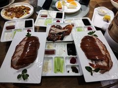 酥不腻烤鸭-小放牛炒菜馆(军校店)