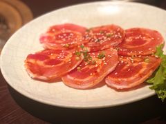 -山川小町·极番烧肉(新地假日广场店)