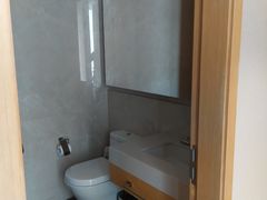 -苏州汇融广场假日酒店
