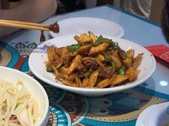 -楼兰古丽·新疆拌面·清真(华阳城店)