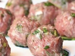 贡菜鲜肉丸-有拈头成都市井火锅(唐城店)