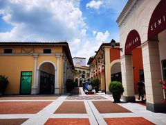 -佛罗伦萨小镇广佛名品奥特莱斯(疏港路店)