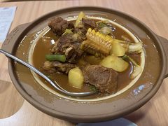 一口鲜香骨煲-宏状元现熬粥·京味菜(三里河店)