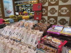 零售区-采芝斋(延安路店)