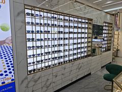 -世纪大明眼镜·林德伯格·蔡司官方授权店(武昌旗舰店)