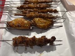-三个大叔烤羊肉串·歌手驻唱·碳烤鲜肉(西三旗店)