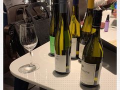 -wineapp葡萄酒餐吧(外滩金融中心店)
