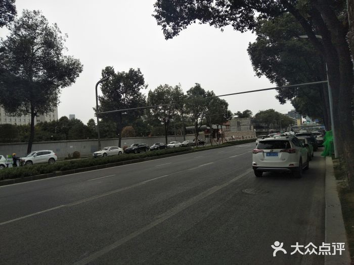东华电子电脑城(一环路南二段店)图片