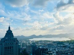 -Hi City·城市之巅