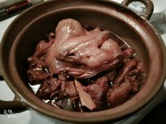 猪手土鸡煲-麓湘小镇(开福万达广场店)