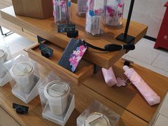 零售区-星巴克(新达汇三林店)