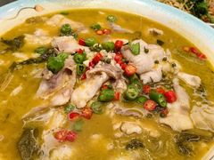 -环宇草鸡店·特色炒鸡